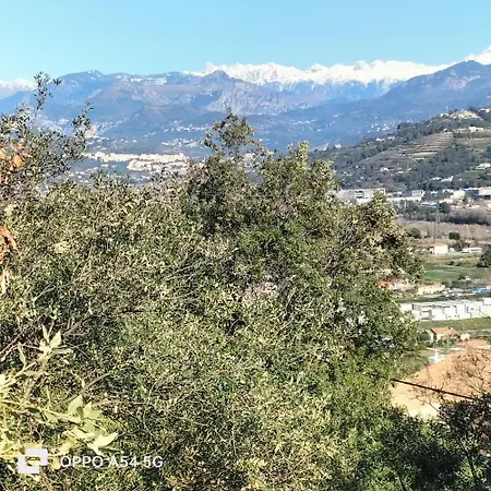 Prázdninový dům Rez De Avec Beau Jardin Et Belle Vue Saint-Laurent-du-Var