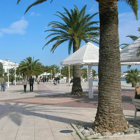 Rez De Avec Beau Jardin Et Belle Vue Holiday home
