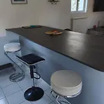 Дом отдыха Rez De Avec Beau Jardin Et Belle Vue