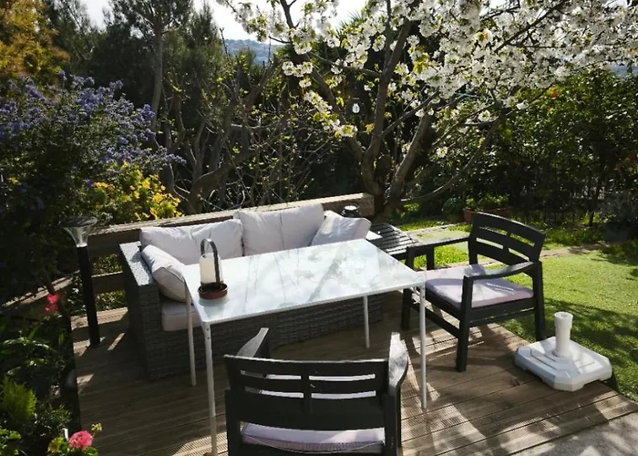 Rez De Avec Beau Jardin Et Belle Vue Feriehus